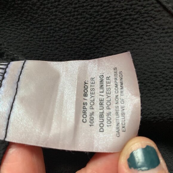 Annie 50- Red & Black plaid blouse - short sleeves tie neck open back - Large - Picture 9 of 9